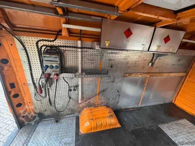 Βαν με ψηλή οροφή MERCEDES-BENZ Vario 616 D Kasten *Deutsches Fz.*1.Hand*