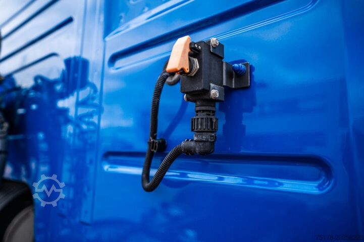 Standart-SZM VOLVO FM 420 + KIPHYDR.