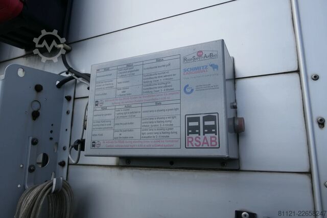 Schiebeplanen Schmitz Cargobull SCB*S3T + PALFINGER F3-203 PX | 895 Hours | 201...