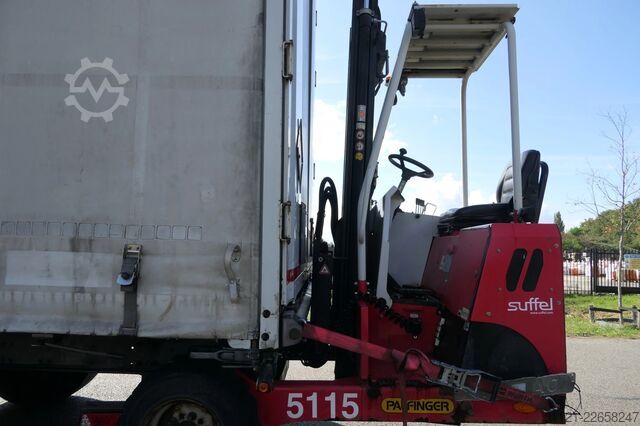 Przesuwne plandeki Schmitz Cargobull SCB*S3T + PALFINGER F3-203 PX | 895 Hours | 201...