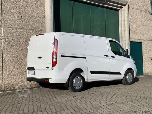 Magas tetős furgon Ford Custom 280 Van Euro 6d - Km 74.000