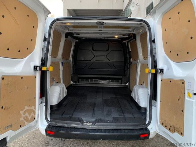 Magas tetős furgon Ford Custom 280 Van Euro 6d - Km 74.000