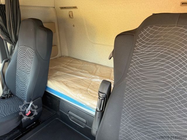 Standaard trekker MERCEDES-BENZ MB 1845 LS Retarder 68 t Ausführung erst 76 Tkm