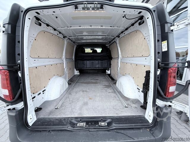 Furgonetă Mercedes-Benz Vito 119 Allrad AHK