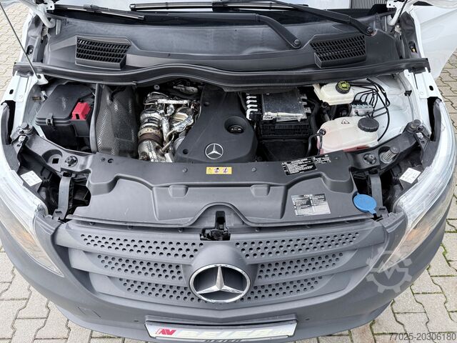 Furgonetă Mercedes-Benz Vito 119 Allrad AHK