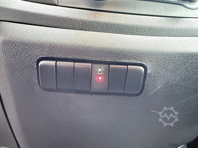 Furgonetă Mercedes-Benz Vito 119 Allrad AHK