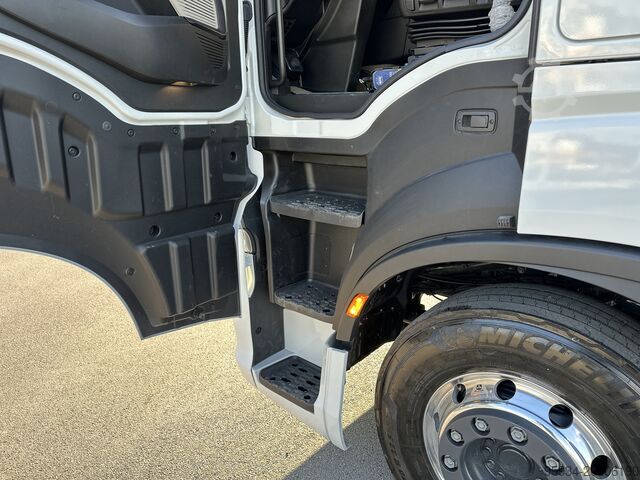 Kiepwagen Iveco S-Way 500 6x2 ADR