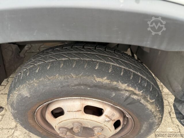 Furgon skrzyniowy IVECO Daily 35C16 3,0L Koffer LBW 750kg Euro6E Seitent