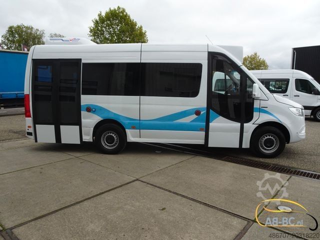 Autocar interurbain MERCEDES-BENZ eSprinter 14 Sitze Electric Range: 300 km