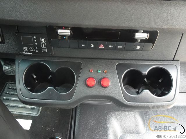 Autocar interurbain MERCEDES-BENZ eSprinter 14 Sitze Electric Range: 300 km