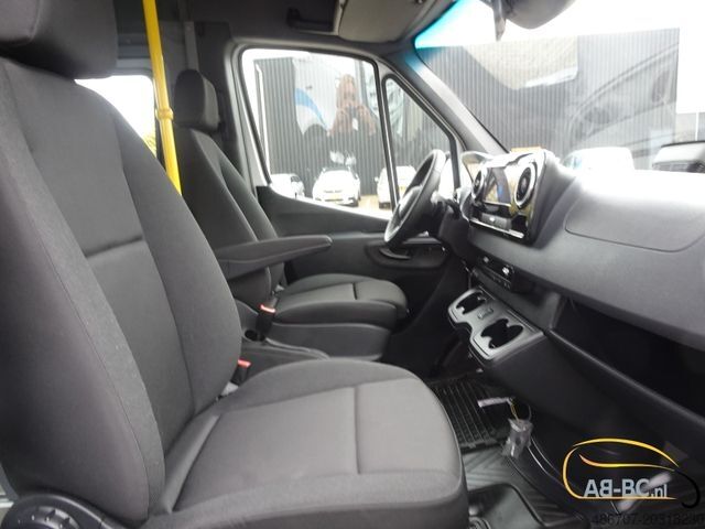 Touringcar MERCEDES-BENZ eSprinter 17 Sitze Electric Range: 465 km