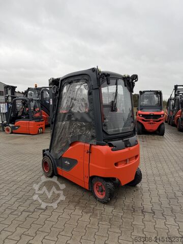 Elektrický 4kolový vysokozdvižný vozík Linde E18PH-02