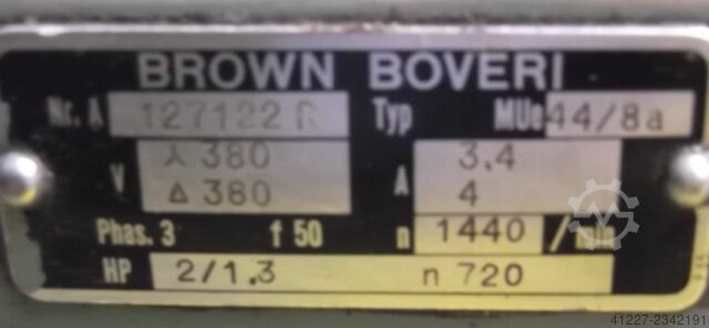 Elektromotor 0,9/1,5 kW 720/1440 Rpm Brown MUe44/8a