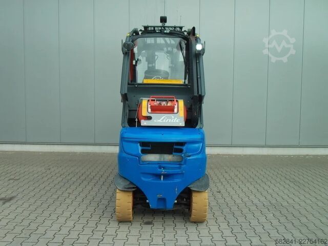 LPG vysokozdvižné vozíky LINDE H 30 T -02