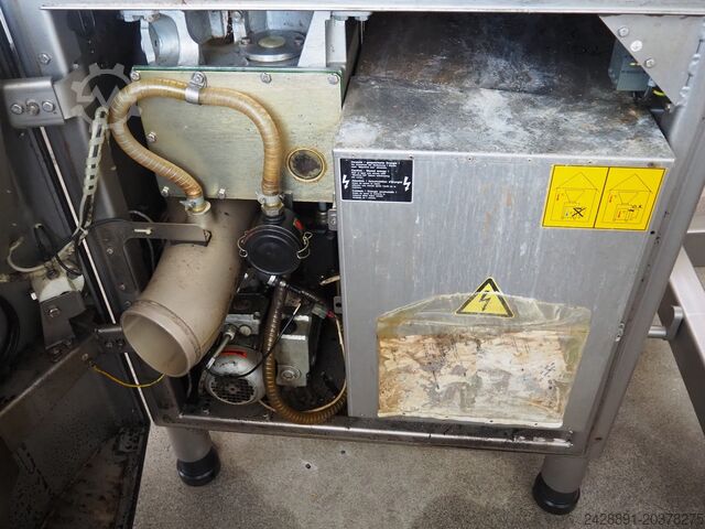 Linija za nadijevanje i porcionisanje sa AL linijom Handtmann, LOMA VF616, IQ², AL