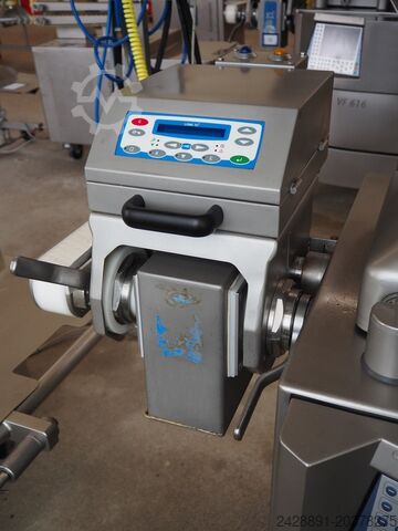 Linea di insacco e porzionatura con linea AL Handtmann, LOMA VF616, IQ², AL