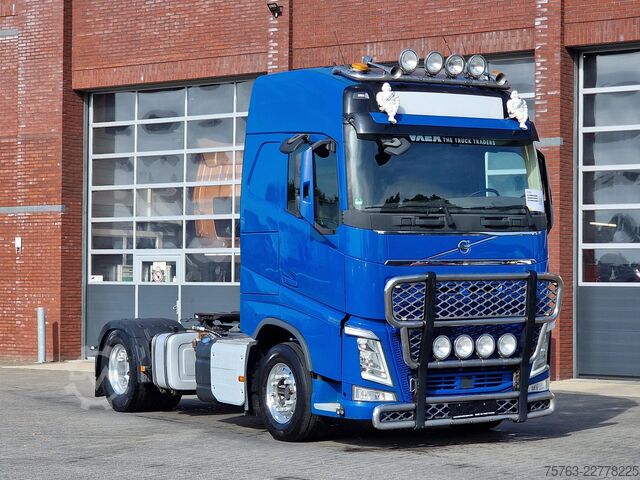 Standaard-SZM Volvo FH 13.500 Globetrotter 4x2 - PTO/Hydraulic - Na...