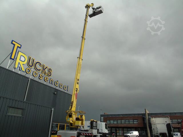 Hefplatform DAF CF 65.280 + 33 METER + big platform persons /400kg