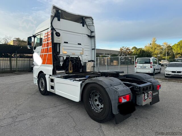 Standardní silniční tahač MAN TGX 18 -500 TRATTORE STRADALE