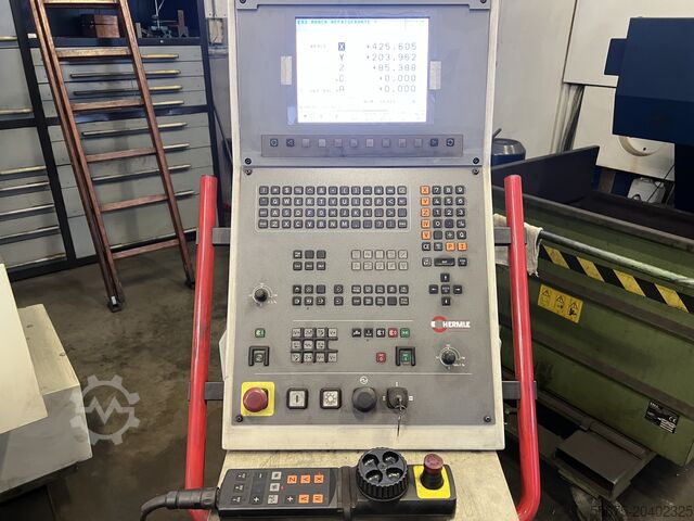 Centro de mecanizado vertical de 5 ejes HERMLE C800U