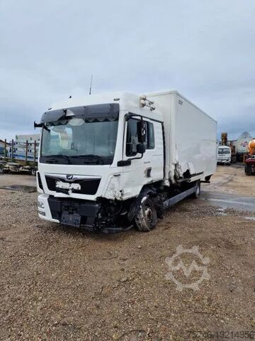 Bestelbus MAN BL UNFALL Koffer Langes Haus Klima