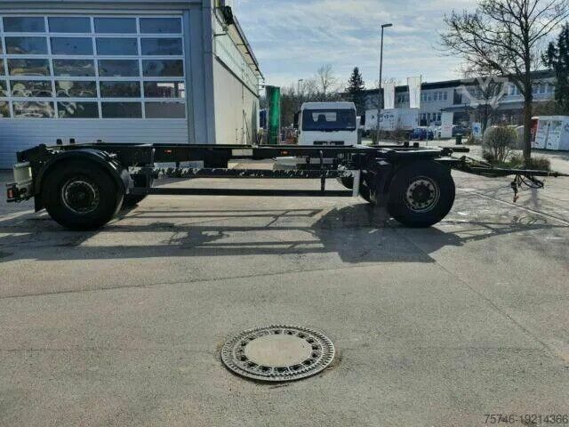 Chassis Schmitz Cargobull 4 x Lafette Standard elox/verzinkt TÜV NEU! 4 x...