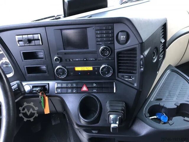 Volumul SZM Mercedes-Benz Actros 1845 LS LOW MEGA Streamspace Intarder