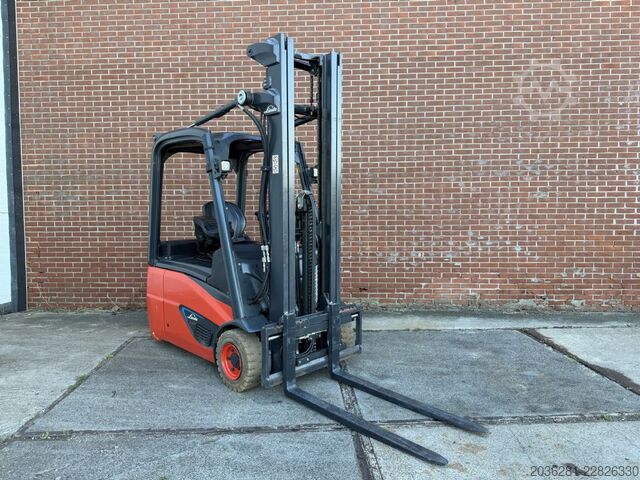 Carrello elevatore elettrico a 3 ruote Linde E16-02