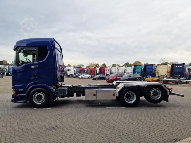Chassis com cabina Scania S500 6x2*4 - Chassis - 4.55 WB - Retarder - Ful...