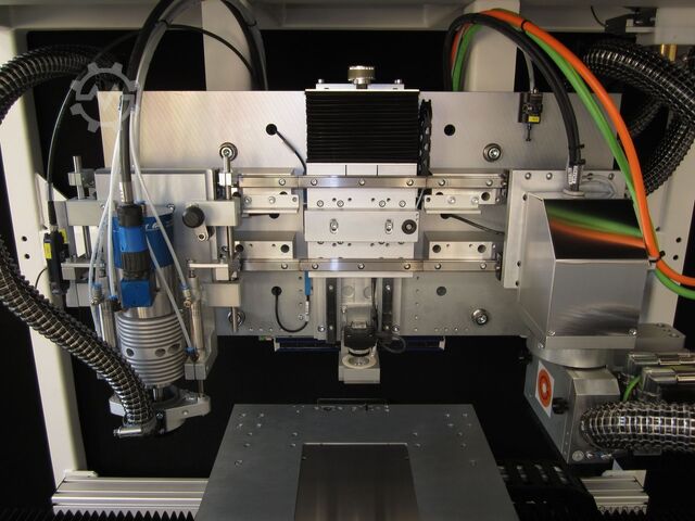 Máquina separadora de painéis de PCB LOW Systemtechnik Hölzer GmbH LOW 4233 RD Nutzentrenner