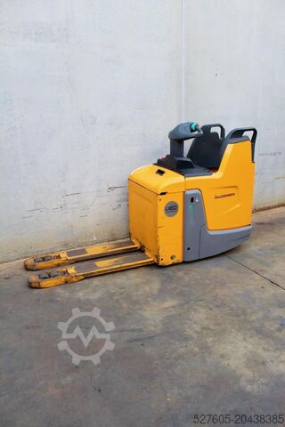 Jungheinrich ERE 225i LI-ION