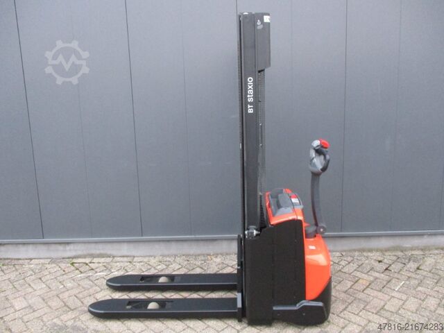 Traspallet manuale TOYOTA SWE100