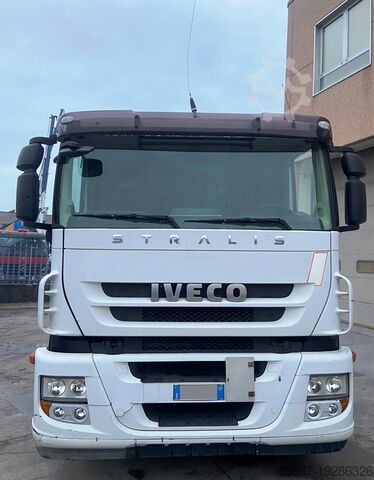 Vrachtwagen met vaste laadbak Iveco STRALIS 450
