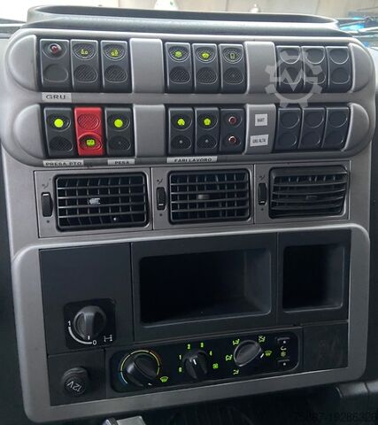 Vrachtwagen met vaste laadbak Iveco STRALIS 450