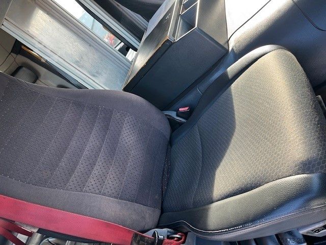 Kamion sa ravnom platformom SCANIA P320 CB 4x4 Doka AHK Klima 9-Sitze Aut. Stdhz.