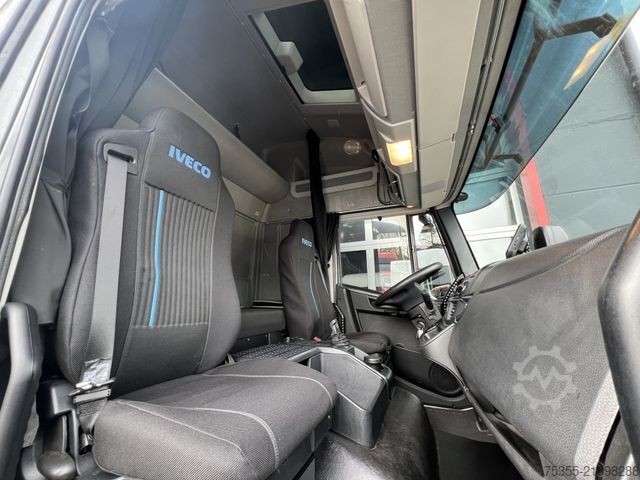 Flatbed truck with tarp IVECO EC ML120E25 ACC Klima Kamera Navi LBW 7,7m