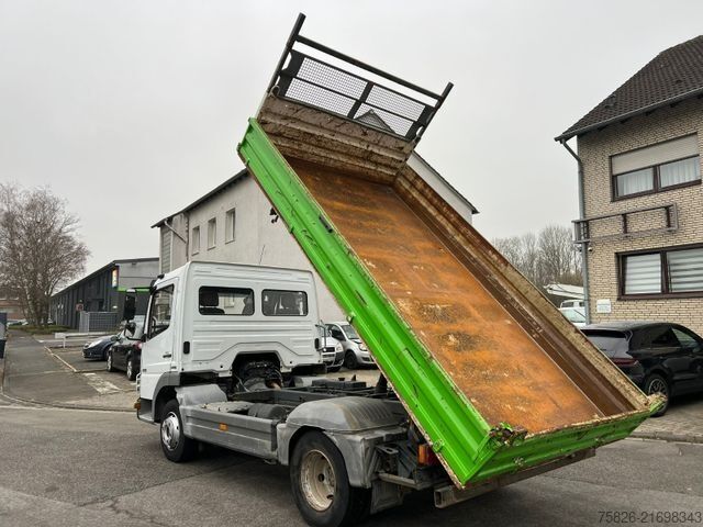 Three-way tipper van MERCEDES-BENZ Atego 818K Dreiseitenkipper Meiller*Kipphydrauli