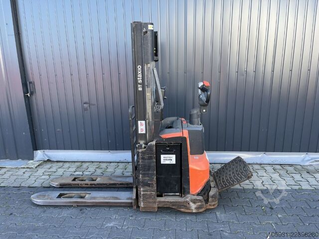 Stand-on stacker BT SWE120