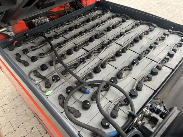 Electric 4-wheel forklift Linde E40HL-01/600