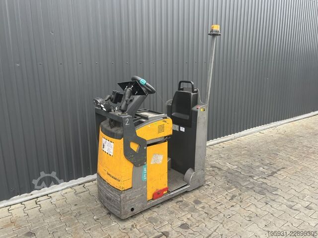 Tow Tractor Jungheinrich EZS130
