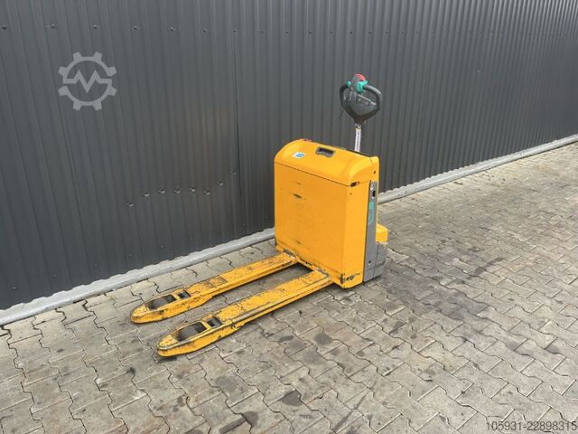 Electric Pallet Truck Jungheinrich EJE114
