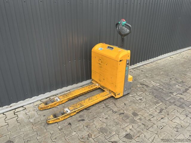 Electric Pallet Truck Jungheinrich EJE114