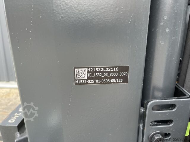 Elektryczny wózek widłowy 4-kołowy Linde E25-01