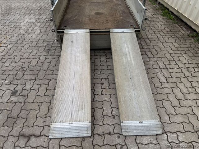 Reboque com plataforma rebaixada KOCH Baumaschinenanhänger / Rampen / TÜV Januar 2027