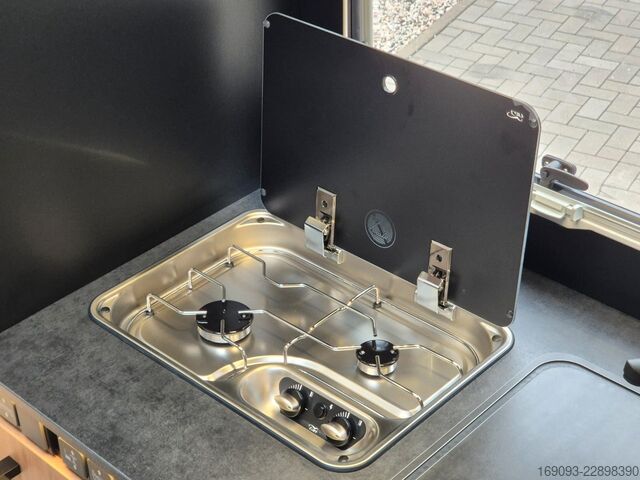 Półzintegrowany kamper CHAUSSON 630 Titanium Line *MJ27*Arctic*Navi*ACC*Outdoor