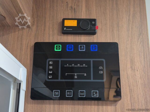 Autocaravana semi-integrada CHAUSSON S697 Titanium Line *MJ27*Arctic*Outdoor*Autom.