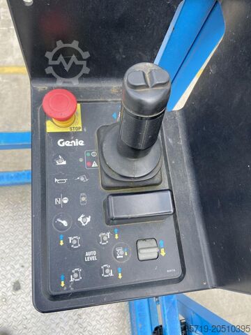 Scissor lift Genie GS4390RT (3214)