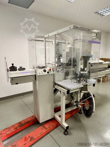 Volautomatische krimpmachine Komax gamma 333 LCD