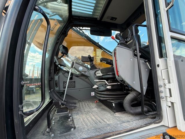 Εκσκαφέας ερπυστριοφόρος LIEBHERR L30C Litronic Industry Long Reach Ketten 30 Ton