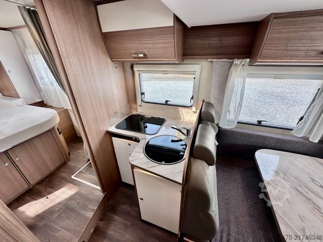 Teilintegriertes Wohnmobil CARADO T 449 *Queensbett-Hubbett-Sat-TV*